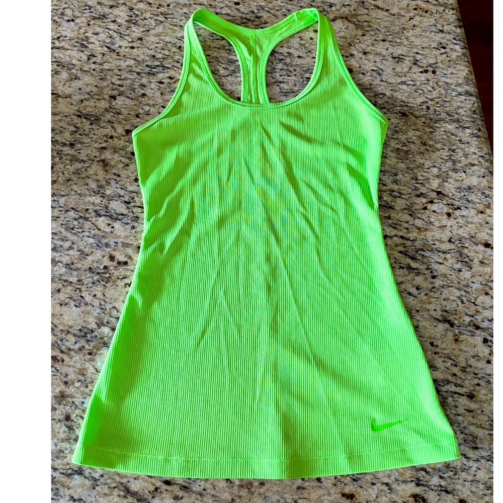 Nike Dri Fit Tanks Top